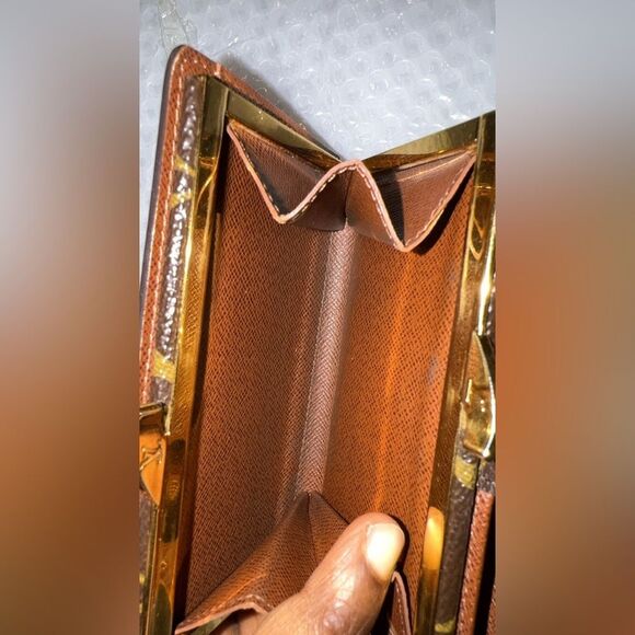 Louis Vuitton French wallet - Picture 2 of 9